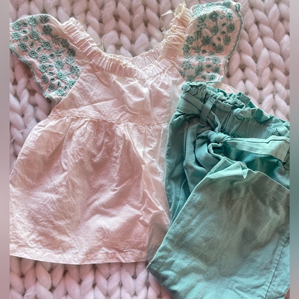 Joie Outfit.